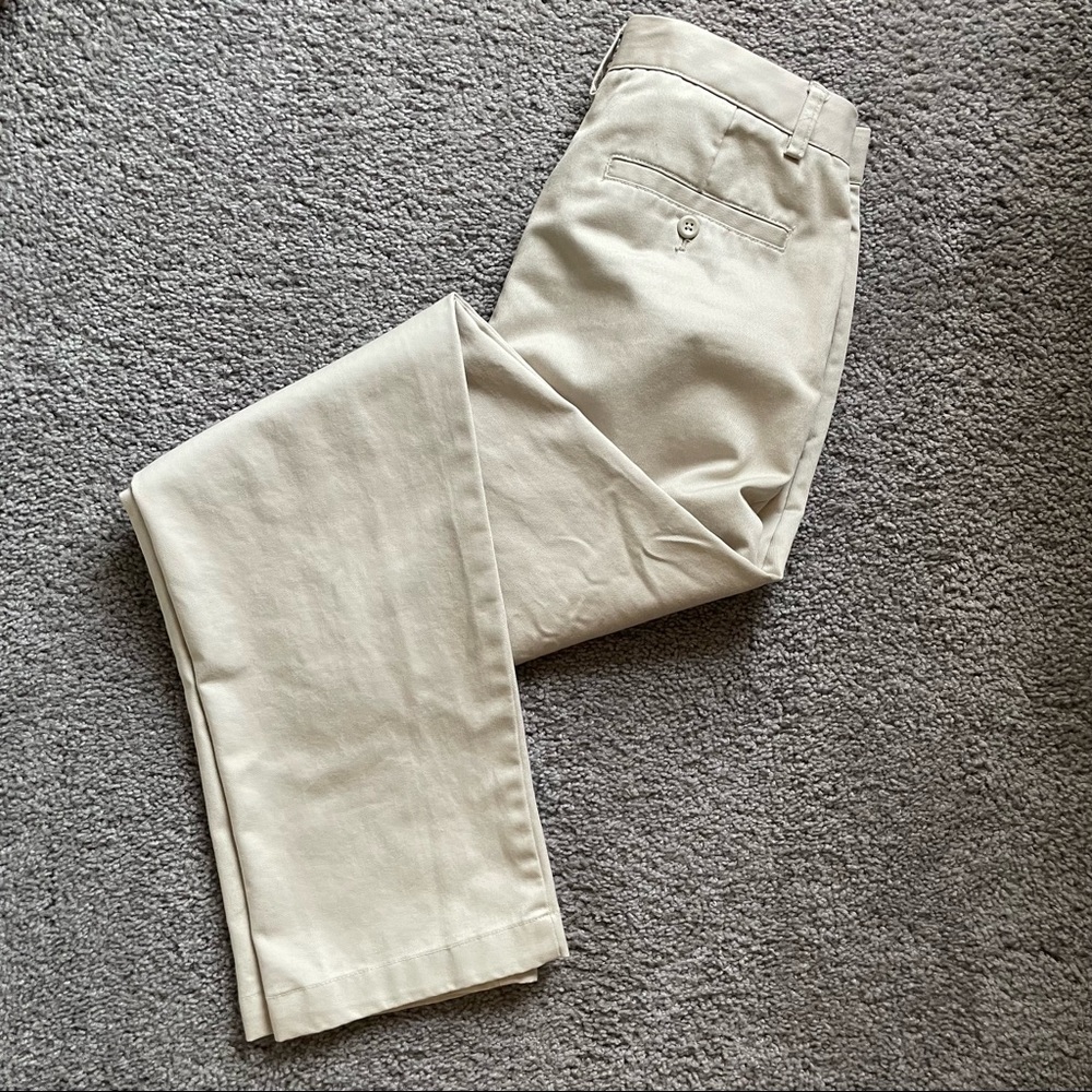 Men’s VanHeusen Khaki Pants 32x34